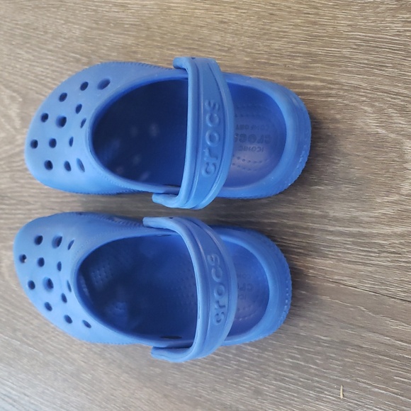 Blue Crocs - Picture 6 of 6